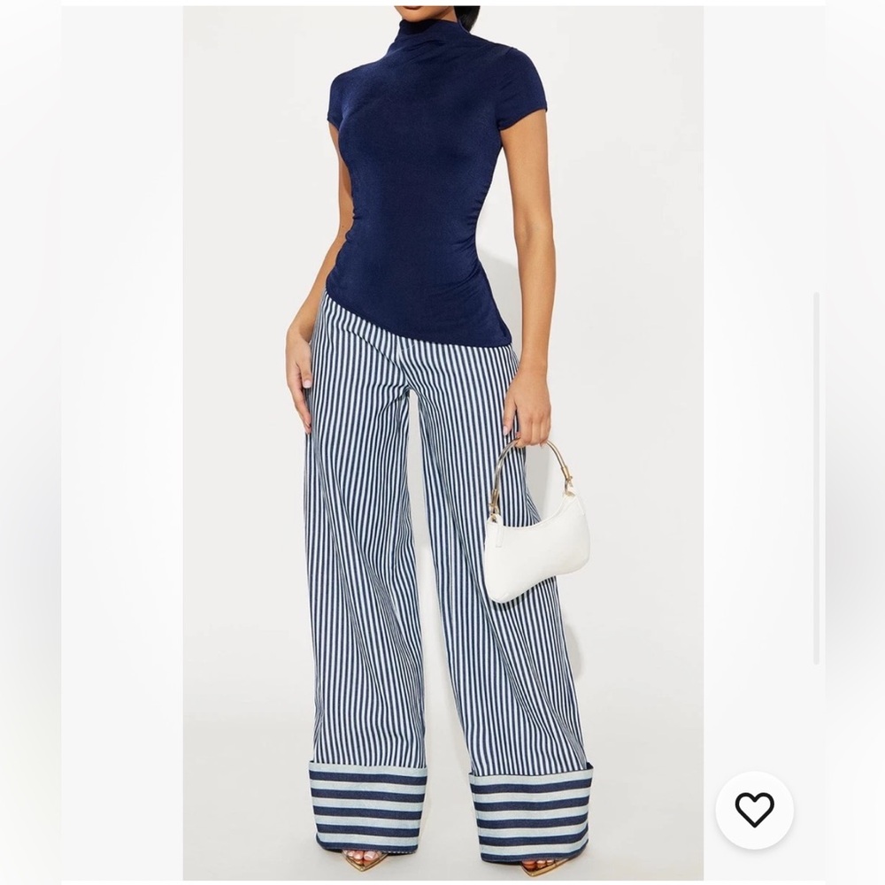 NWT Fashion Nova Jameson Navy Striped Mid Rise Wide Leg Pant Size M - Picture 3 of 8